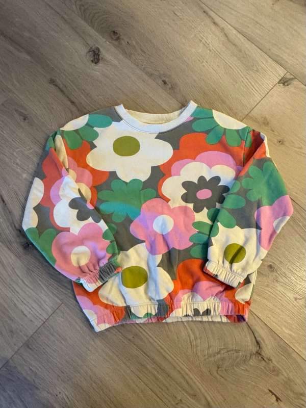 Lindex blómapeysa