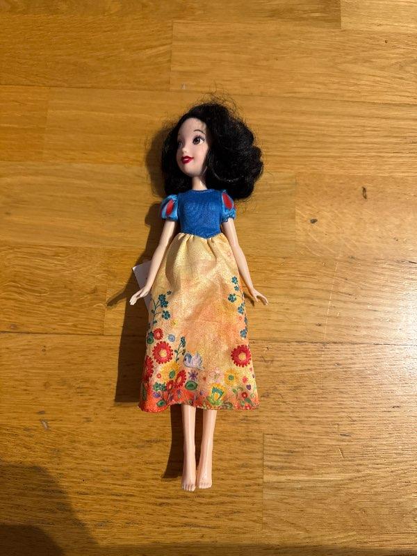 Mjallhvít barbie