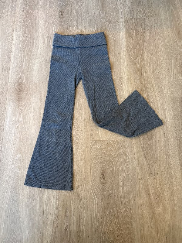 Lindex gráar útvíðar buxur