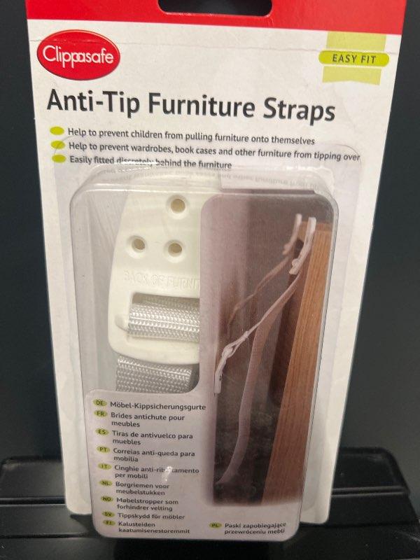 Öryggislæsing húsgögn