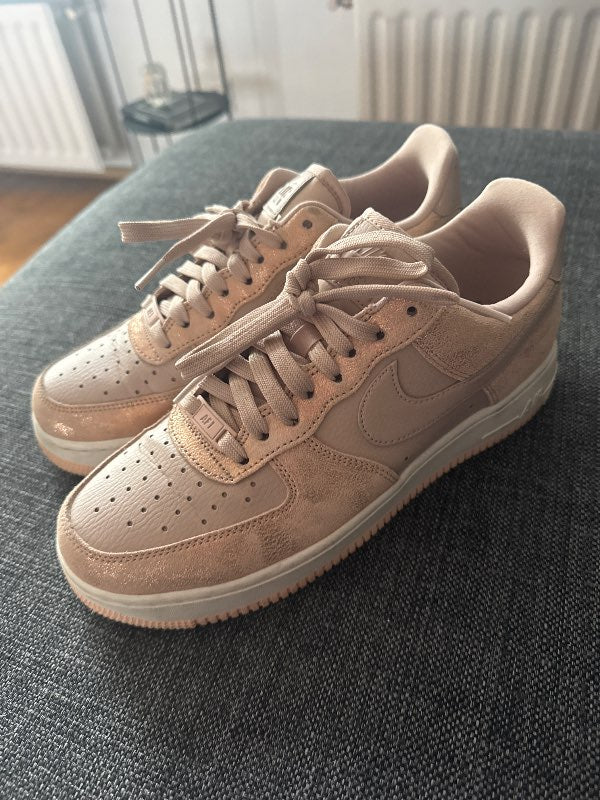 Nike air